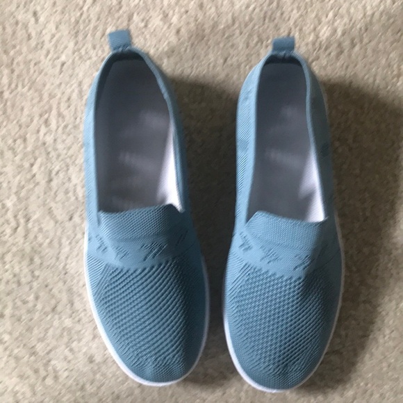 Women's Blue Step In Sock Style Comfort Shoes with Breathable Design-Size 40 - Picture 1 of 11